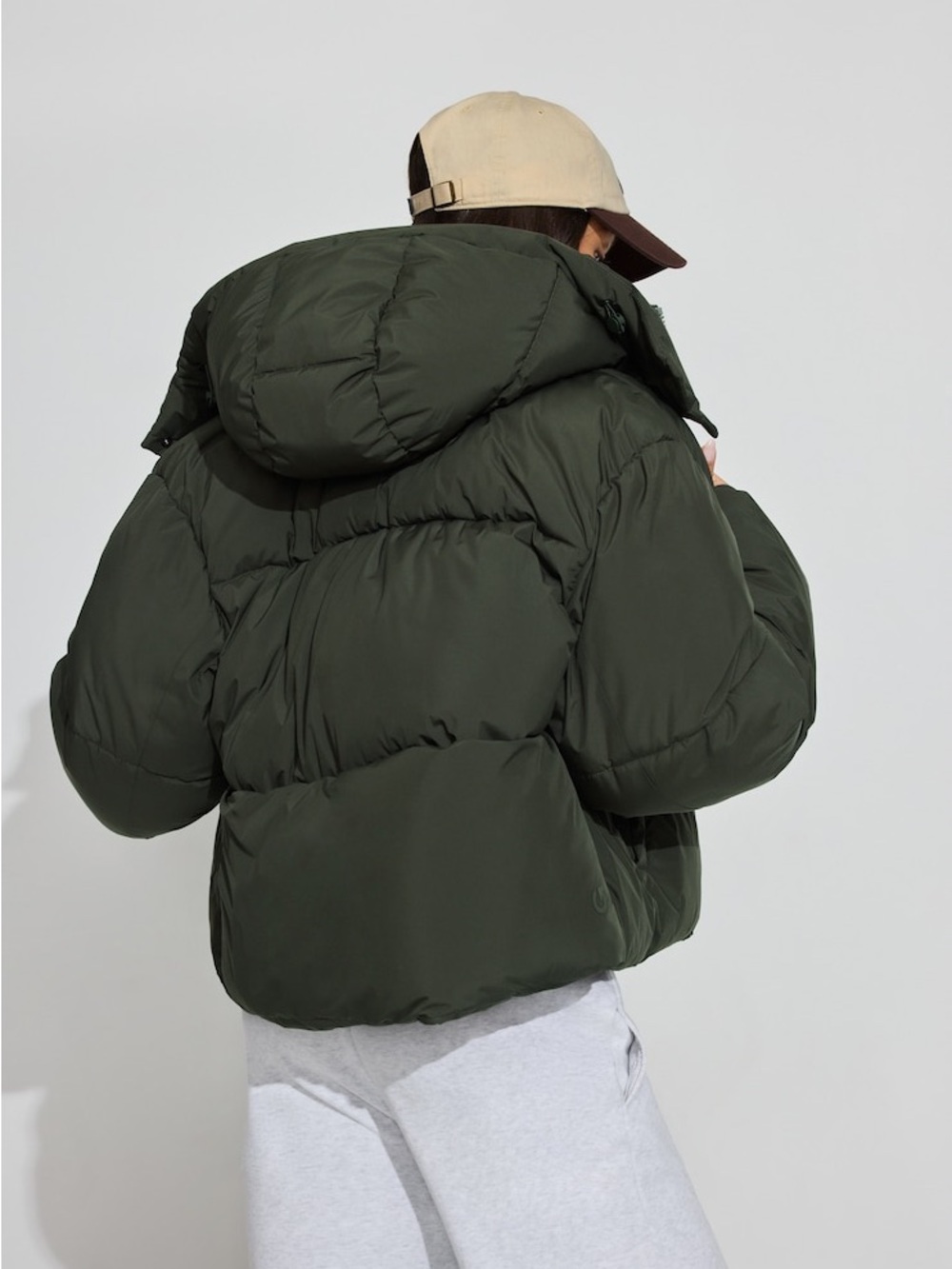 NWT Garage Chill Puffer Jacket in rosin green - S/M - Picture 3 of 16
